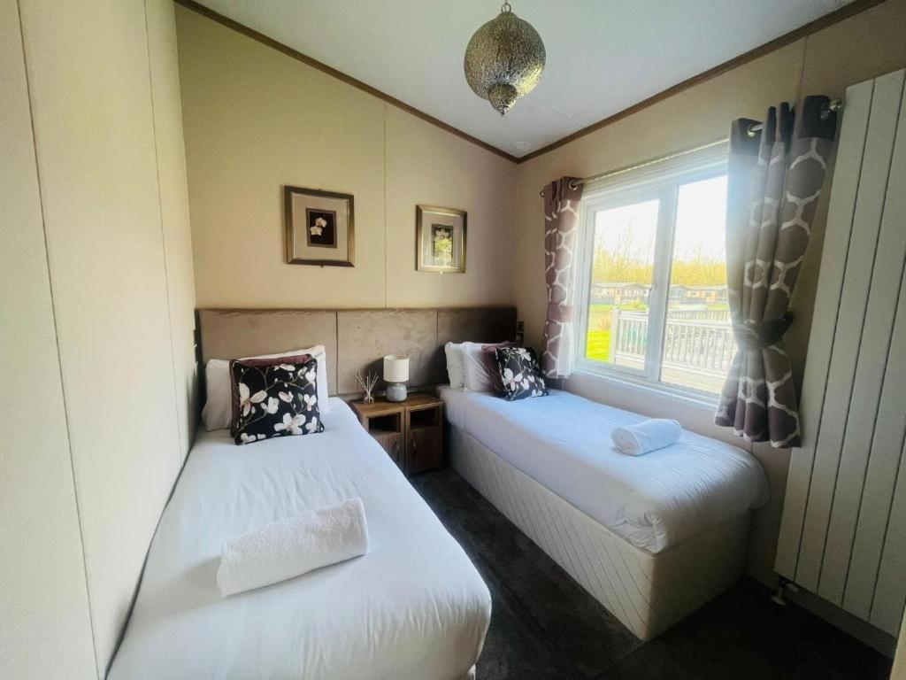 Rosie'S Rest With Hot Tub Villa Barmby on the Moor Ngoại thất bức ảnh